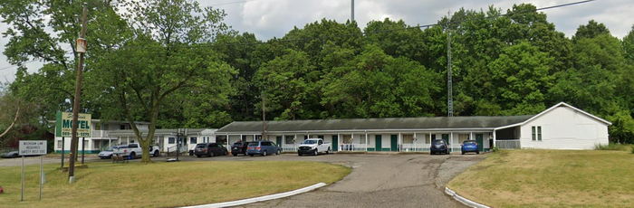 Stephens Motel - From Web Listing (newer photo)
